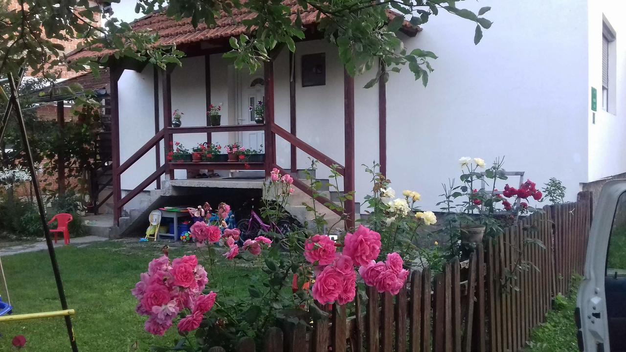 Apartment Dil Kulen Vakuf Bagian luar foto