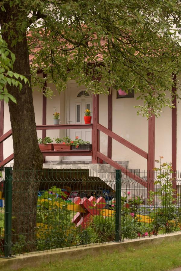 Apartment Dil Kulen Vakuf Bagian luar foto